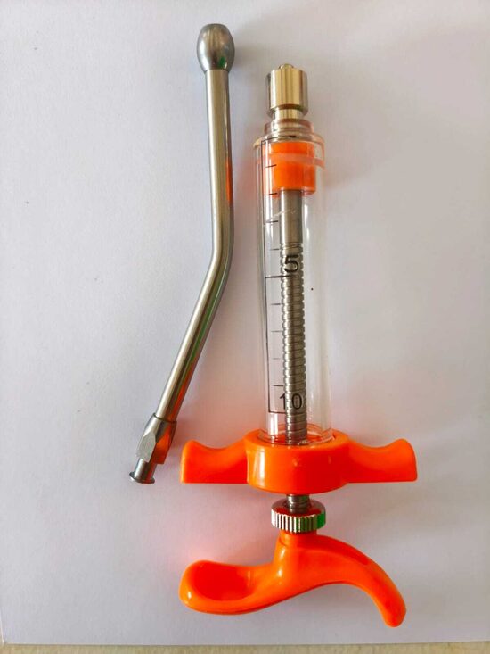 Šļirce ar barošanas uzgali, 10 ml.